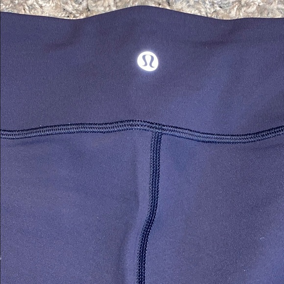 Navy Lululemon Legging with Mesh Detail - Picture 6 of 8